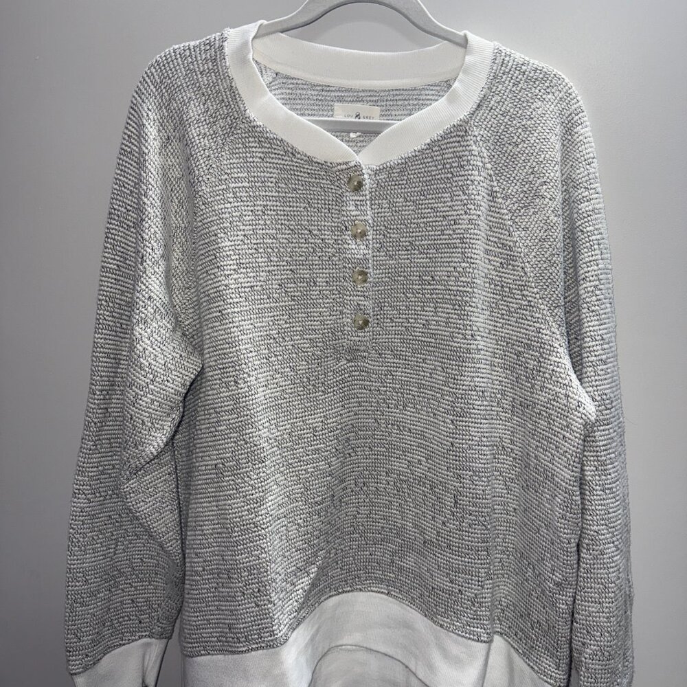 Long-sleeve sweater top